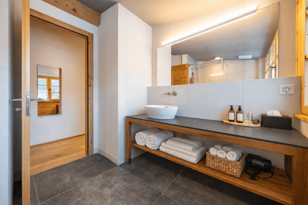 EINMALIGE CHANCE: Crusch Alba - betriebsbereites Hotelensemble in S-Charl 10