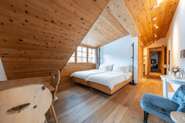 EINMALIGE CHANCE: Crusch Alba - betriebsbereites Hotelensemble in S-Charl 9