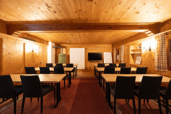 EINMALIGE CHANCE: Crusch Alba - betriebsbereites Hotelensemble in S-Charl 12