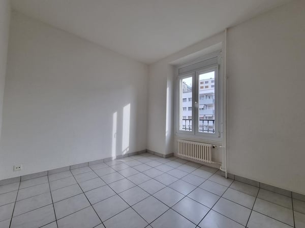 Vivez à deux pas de la ville, dans un quartier calme 4