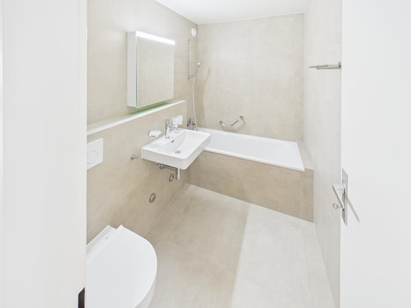 Magnifique appartement entièrement rénové au cur de Lausanne 8