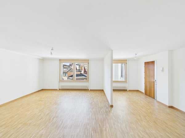 Magnifique appartement entièrement rénové au cur de Lausanne 12