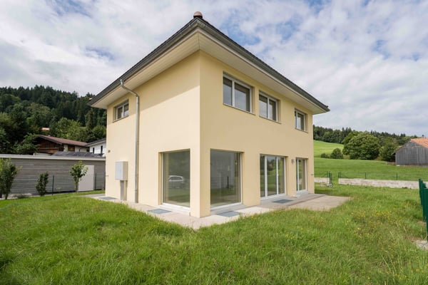 Modernes 1.5-Zimmer-Einfamilienhaus in ruhiger Lage von Schönengrund 2