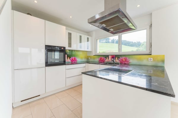 Modernes 1.5-Zimmer-Einfamilienhaus in ruhiger Lage von Schönengrund 8