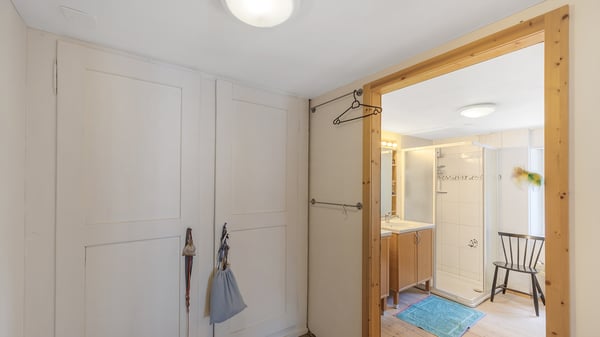 Familienhaus mit Charakter, Geschichte und viel Raum in Effretikon 11