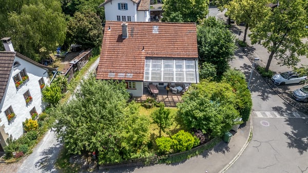 Familienhaus mit Charakter, Geschichte und viel Raum in Effretikon 2