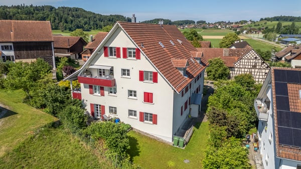 5.5-Zimmer-Maisonette-Traum: Rückzugsort mit Aussicht in Dinhard