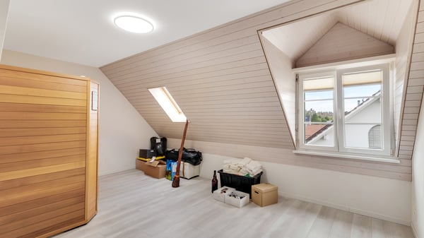5.5-Zimmer-Maisonette-Traum: Rückzugsort mit Aussicht in Dinhard 9