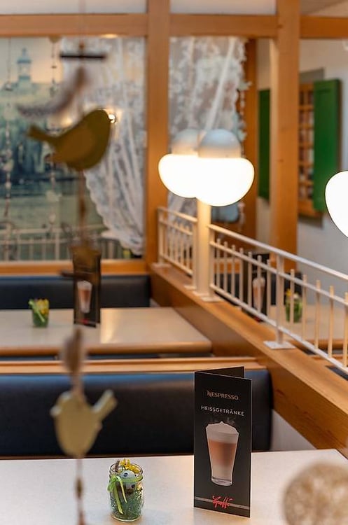 Kaffee und Laden im Zentrum von Thun 5