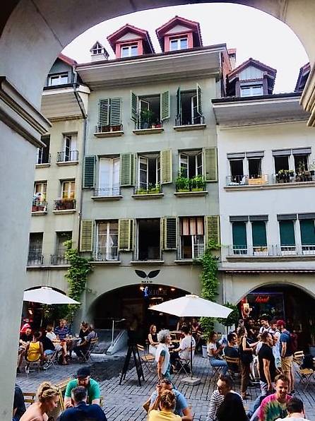 Altstadtkeller nähe Zeitglockenturm 1