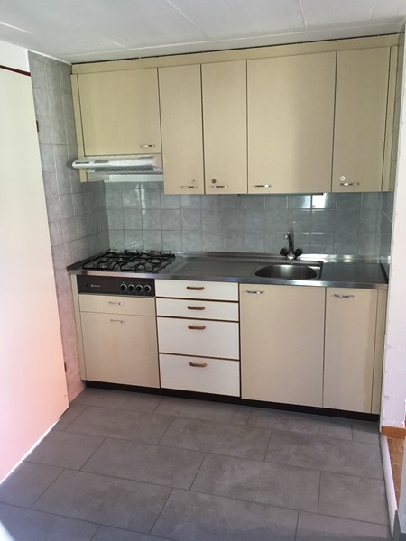 Einfaches 1-Zimmer-Studio in Langenthal mit Gartenmitbenutzung und Parkplatz 2