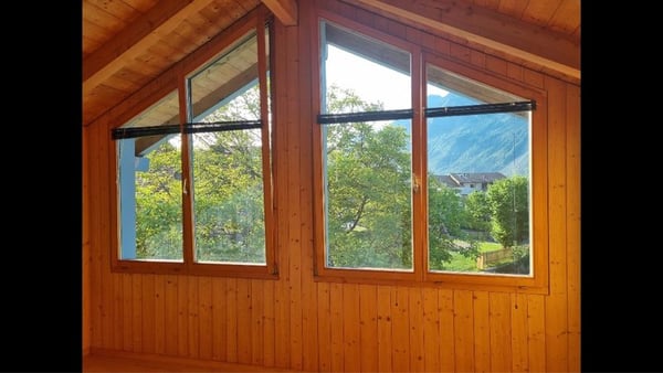 Charmante 3.5-Zimmer-Dachwohnung mit traumhaftem See- und Bergblick in Brienz 5