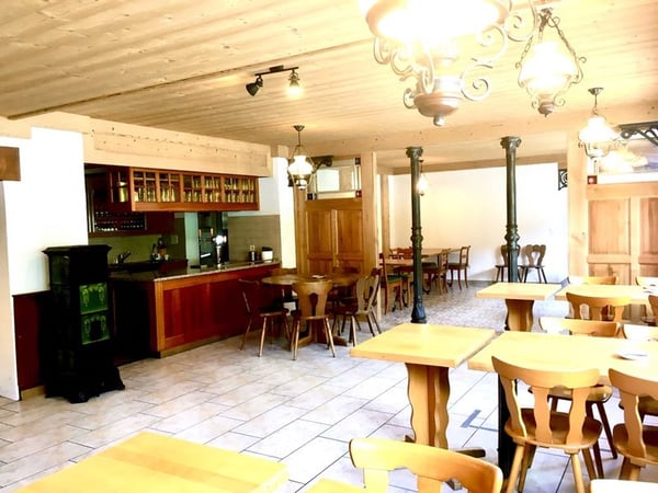 Restaurant Linde – Charmantes Gastronomieobjekt an der Hauptstrasse in Erlenbach im Simmental 5
