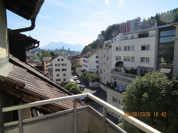 Charmante 2.5-Zimmer-Dachwohnung im Altbau – Luzern, 6003 5