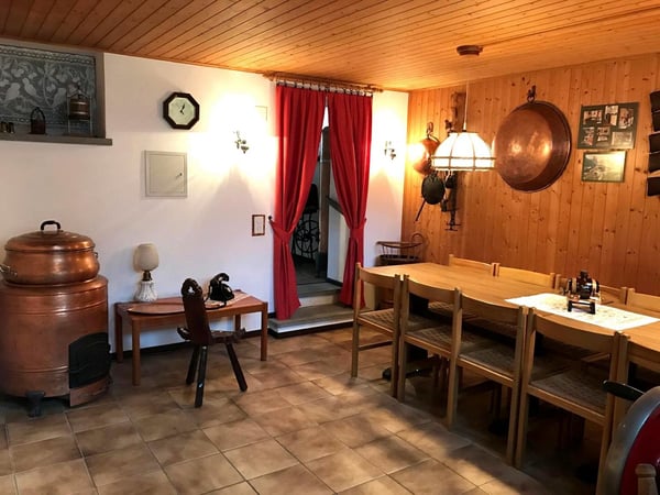 Casa unifamiliare con ampio terreno ad Arbedo-Castione 10