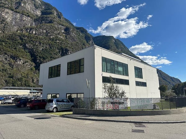 NUOVO CENTRO PRADA BIASCA (ultimo spazio libero) 6