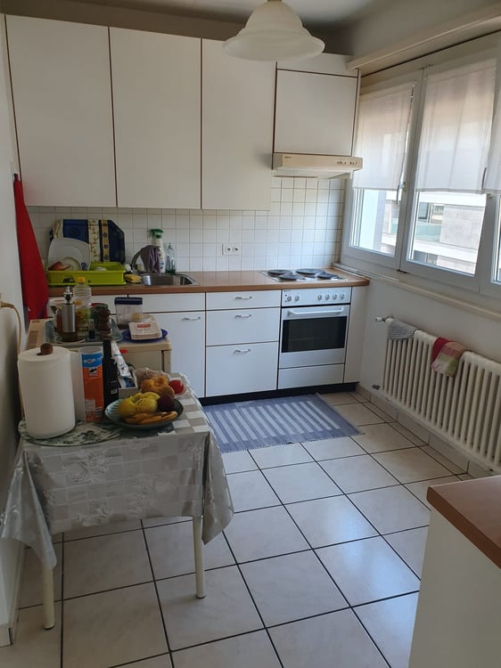 Appartamento di 4 locali con balcone e vista panoramica a Paradiso 5