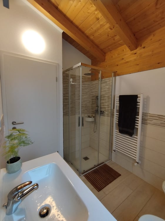 Affittasi moderna villetta singola di recente costruzione 9