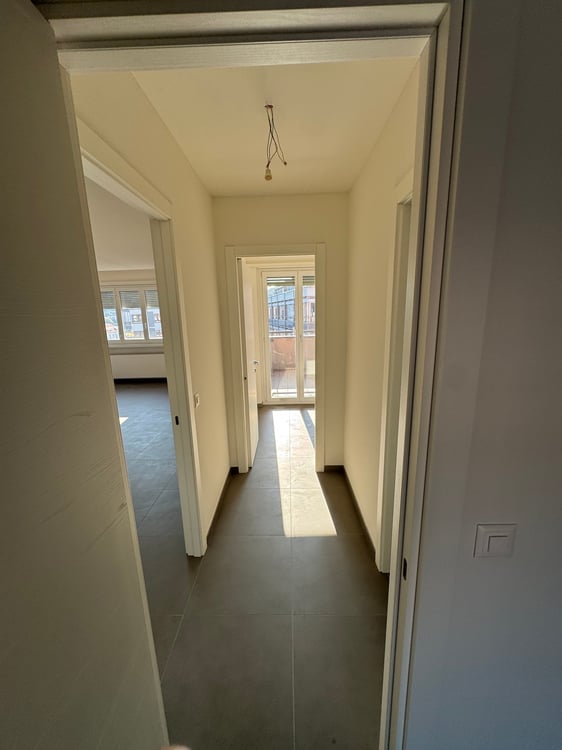 Attico in affitto a Chiasso – Vista panoramica e comfort moderno 5