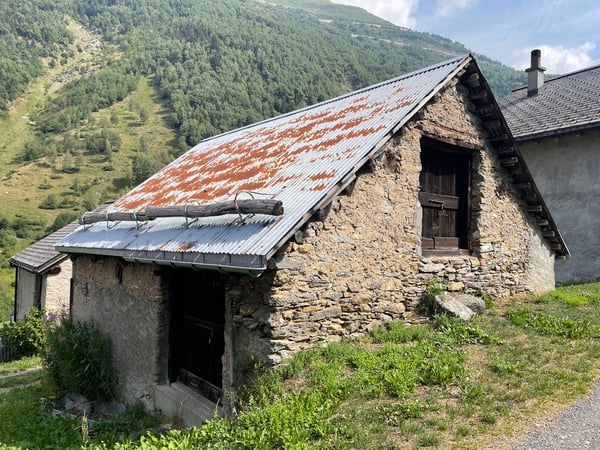 FONTANA-AIROLO - Piccola stalla da riattare 1