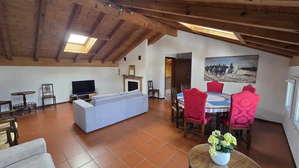 CASLANO - 2.5 locali mansardato 7