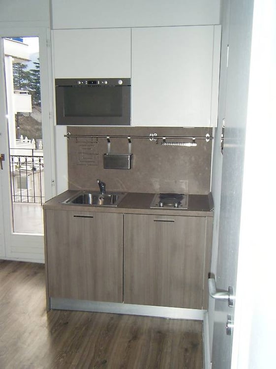 RIF 206 - MONOLOCALE ARREDATO LORETO CON BALCONE 3