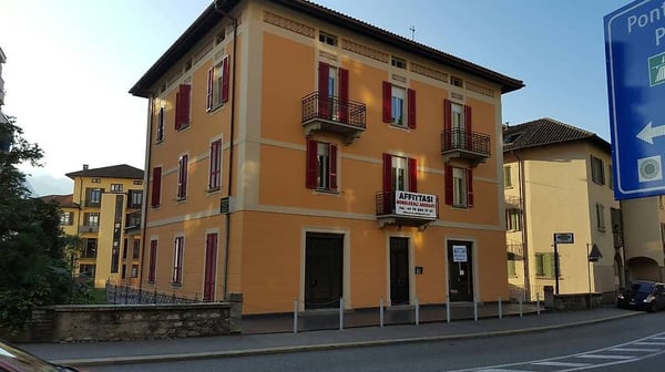 RIF 206 - MONOLOCALE ARREDATO LORETO CON BALCONE 4