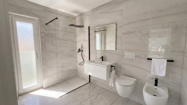 Moderno attico 3.5 locali con terrazze vista lago/monti 3