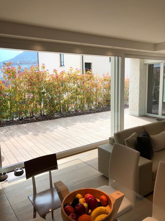 Appartamento arredato di 3.5 locali con terrazza coperta e giardino 2