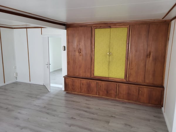 Moderne 1.5-Zimmer-Dachwohnung + Mansardenzimmer in zentraler Lage von Herisau 4