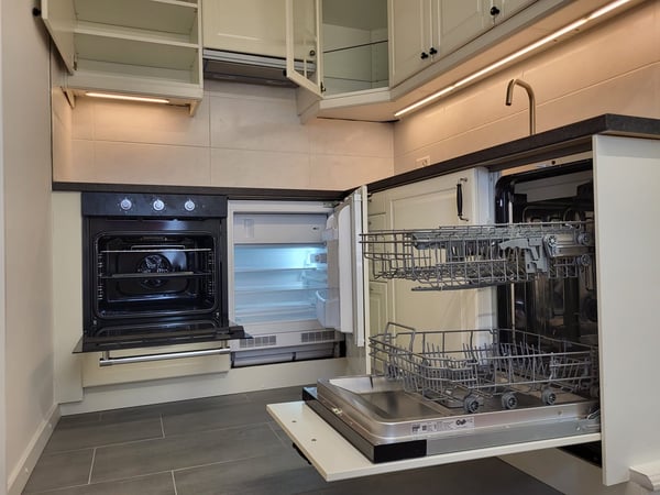 Moderne 1.5-Zimmer-Dachwohnung + Mansardenzimmer in zentraler Lage von Herisau 10