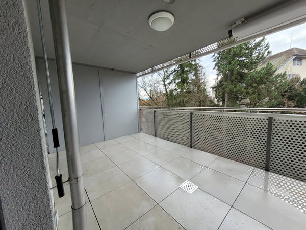 Moderne 1-Zimmer-Wohnung mit Balkon und Garage in Wetzikon 11