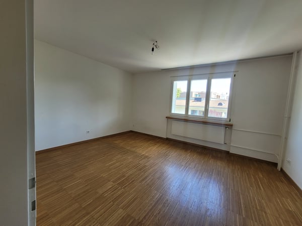 7.5-Zimmer-Wohnung mit Balkon und Waschmaschine 8