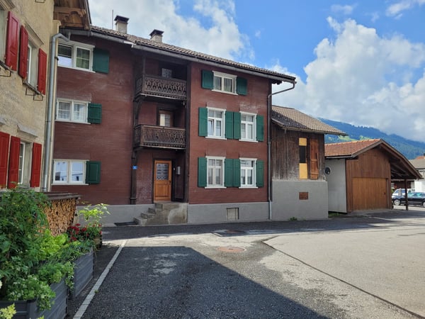 3-Zimmer-Dachwohnung - Estrich gehört dazu