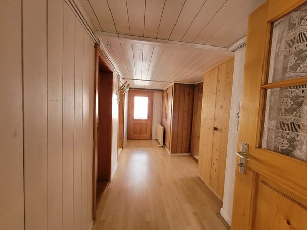 Charmante 3.5-Zimmer-Wohnung im traditionellen Schweizer Haus in Küblis 3