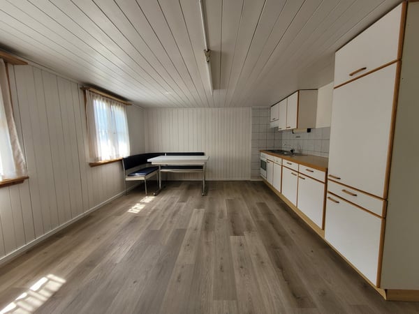 Grosszügige 3.5-Zimmer-Wohnung im Zentrum 2
