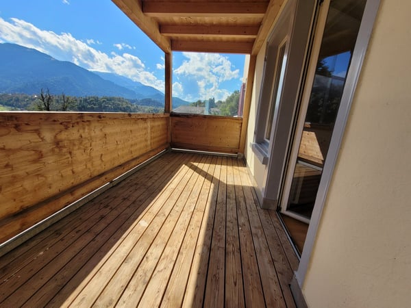 1.5-Zimmer-Wohnung mit Bergblick + separatem Eingang 5