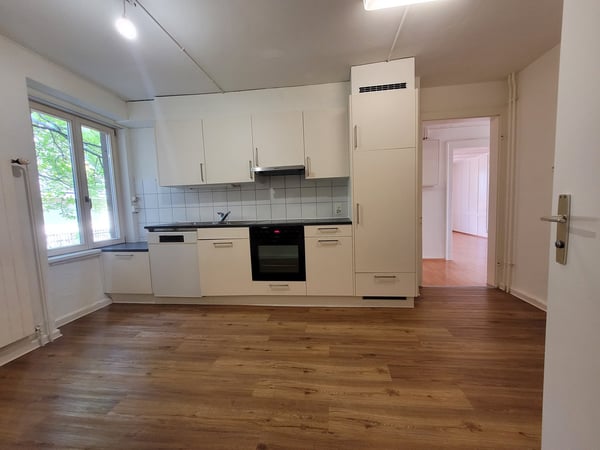 1.5-Zimmer-Wohnung mit Bergblick + separatem Eingang 9