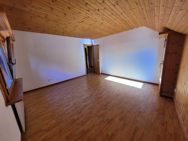 3.5-Zimmer-Dachwohnung in Tamins – sofort verfügbar 10
