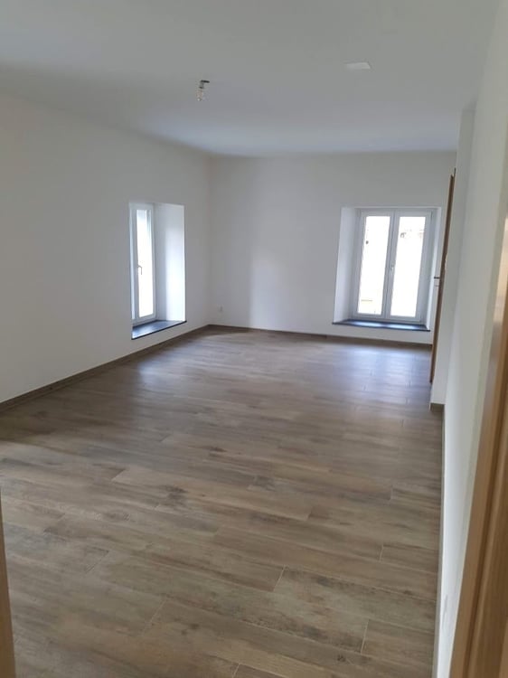Appartement triplex de 3.5 pièces à St-Sulpice 8