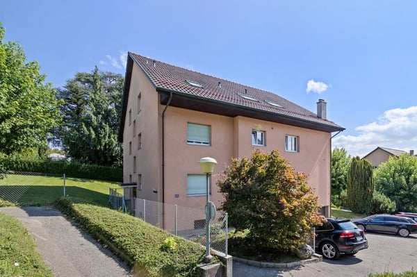 Place de parc extérieure à Renens 16