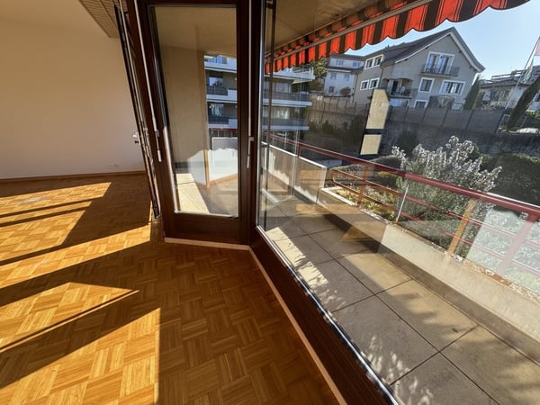 Lumineux appartement de 3.5 pièces à louer à Renens 3
