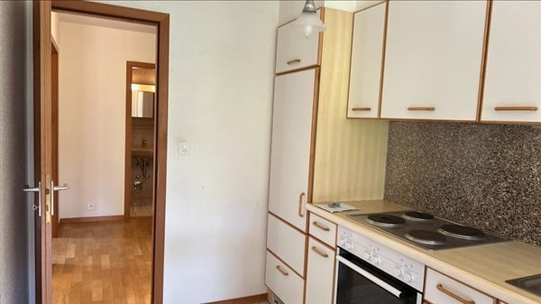 Lumineux appartement de 3.5 pièces avec balcon à louer à Renens 3