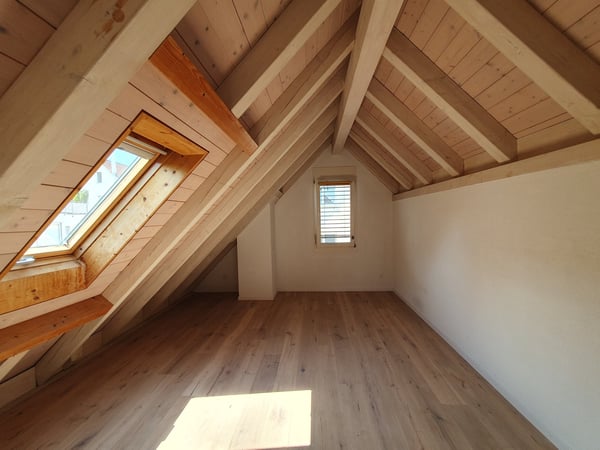 Charmante 5-Zimmer-Dachwohnung mit Balkon, Terrasse und Kamin in Binz 11