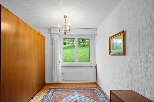 Ruhig gelegene 4.5-Zimmerwohnung mit 3 Nebenräumen und Sanierungspotenzial 10
