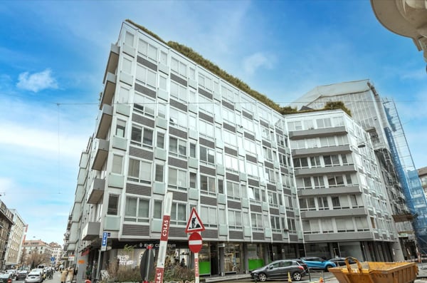 Pâquis - Belle Arcade de 150 m2 à louer 1