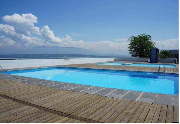 Spacieux 1 pièces traversant au 5ème étage 1