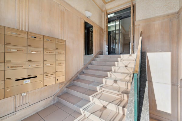 RARE !!! Spacieux 8 pièces de 188m2 en plein coeur de Champel 3