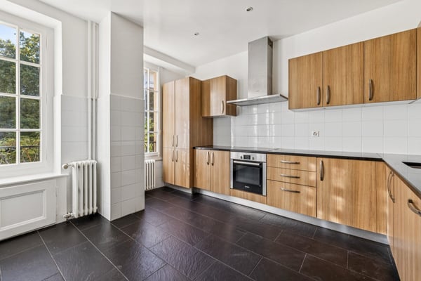 RARE !!! Spacieux 8 pièces de 188m2 en plein coeur de Champel 11