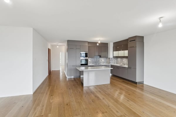 Appartement lumineux, traversant 3